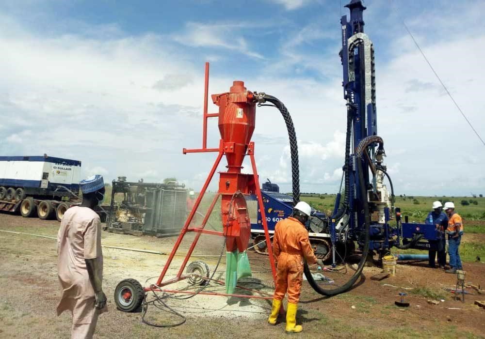 TẦM QUAN TRỌNG CỦA CÔNG TÁC KHẢO SÁT ĐỊA CHẤT XÃ ĐÔNG DƯ TRONG CHIẾN LƯỢC XÂY DỰNG BỀN VỮNG VEN SÔNG HỒNG