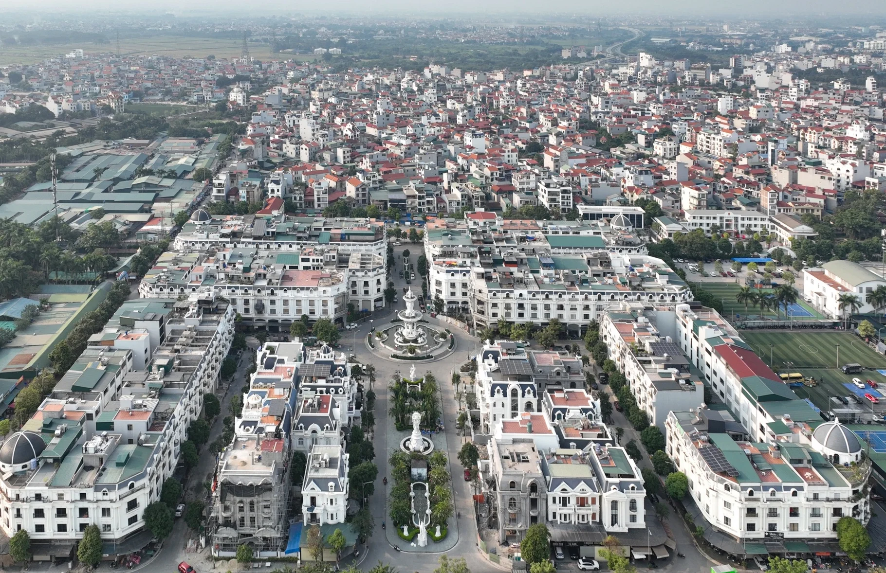 KHẢO SÁT ĐỊA CHẤT XÃ NINH HIỆP: BÀI TOÁN NỀN MÓNG CHO NHỮNG CÔNG TRÌNH SIÊU TẢI TRỌNG TẠI "THỦ PHỦ" KINH DOANH